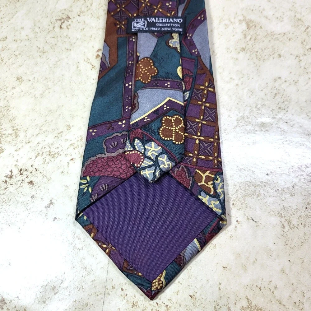 The Valeriano Collection Italy/New York Abstract Multicolored Silk Pointed‎ Tie